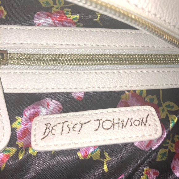 Betsey Johnson Bow Pink White Pearl Backpack - Picture 12 of 15